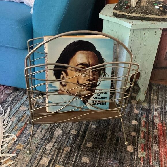Vintage Metal Mid-Century Modern Style Magazine Rack - Picture 1 of 17